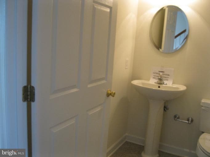 8254 Longpoint Rd, Dundalk, MD 21222 - photo 1