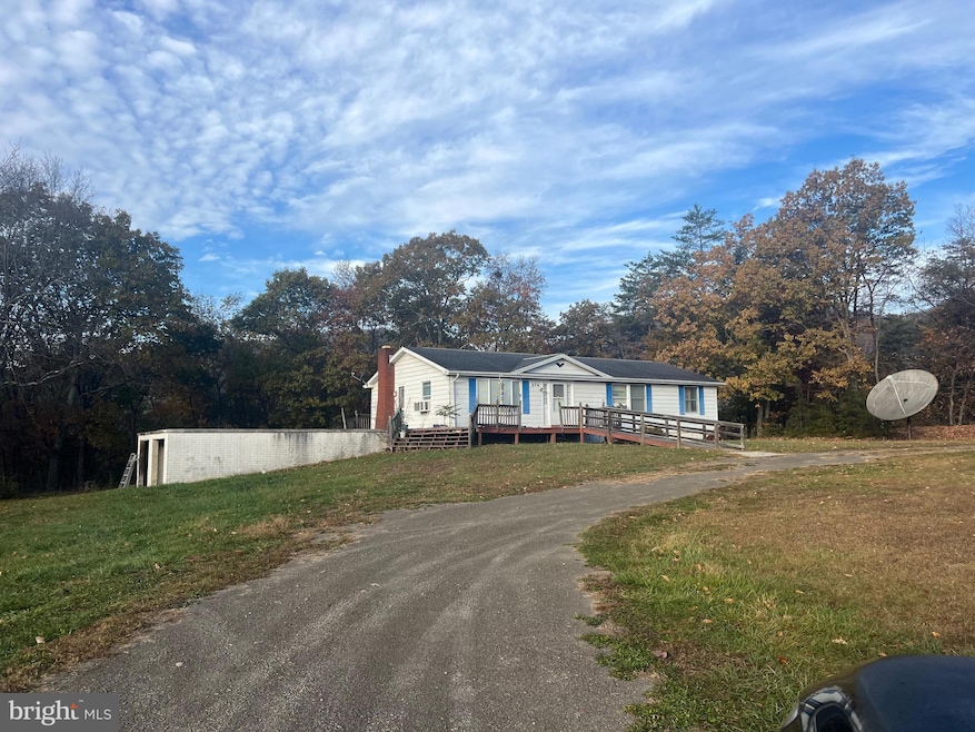 274 Ellifritz Ln, Keyser, WV 26726 - photo 1