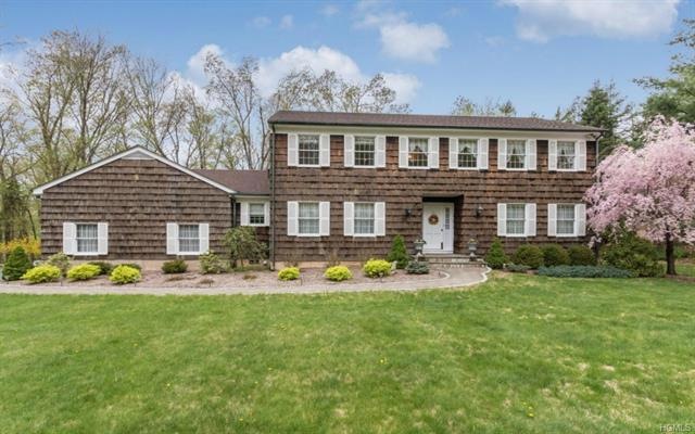 29 Summit Cir, Somers, NY 10589 - photo 1