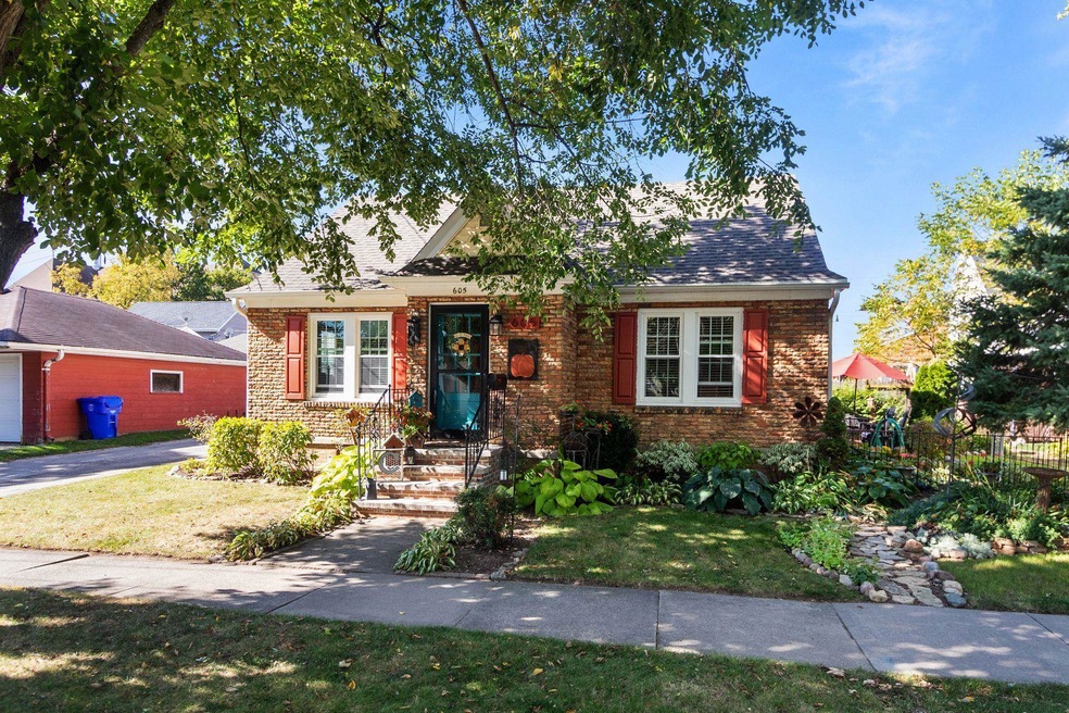 Sold $200,000 • Co-Listing Agent