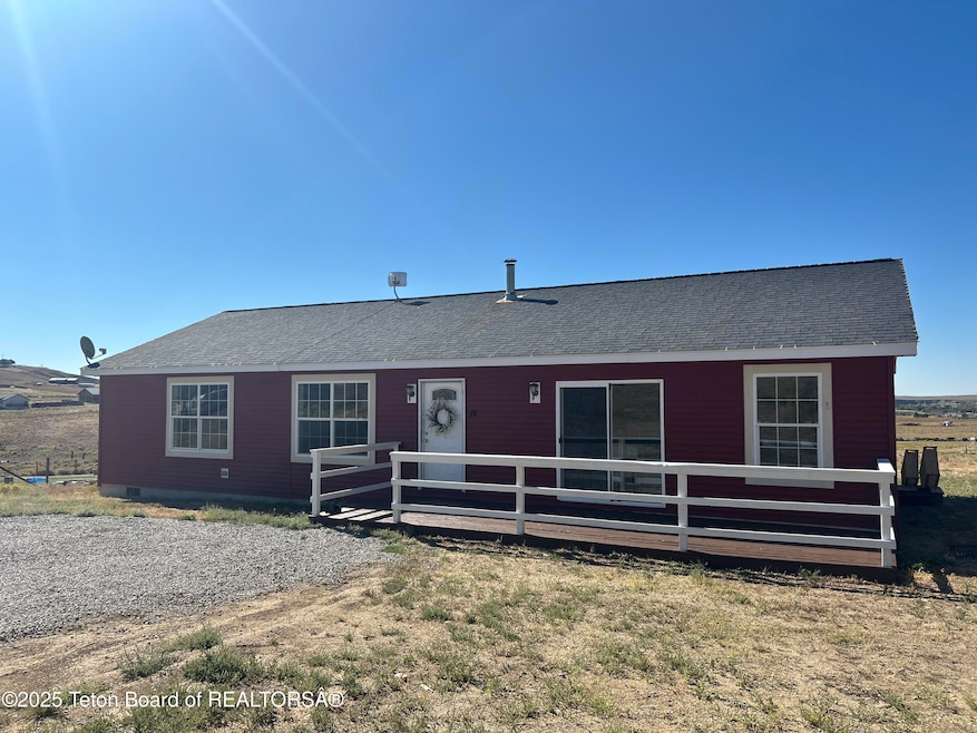 17 S Sioux Trail, Boulder, WY 82923 - photo 1