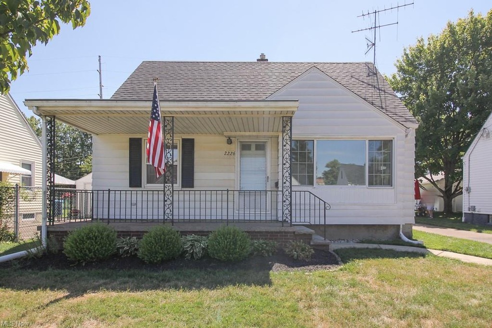 2226 E 35th St, Lorain, OH 44055 - photo 1