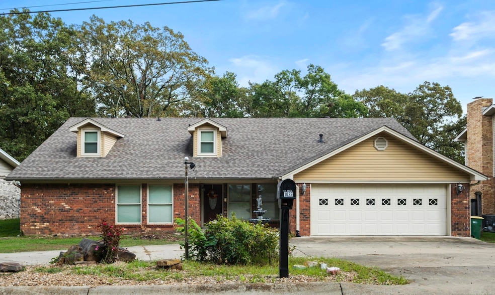 Under Contract $299,900