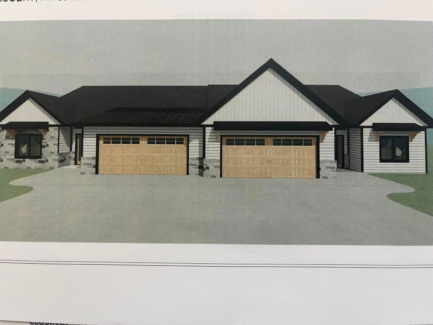 719 Trifecta Ave, La Crescent, MN 55947 - photo 1