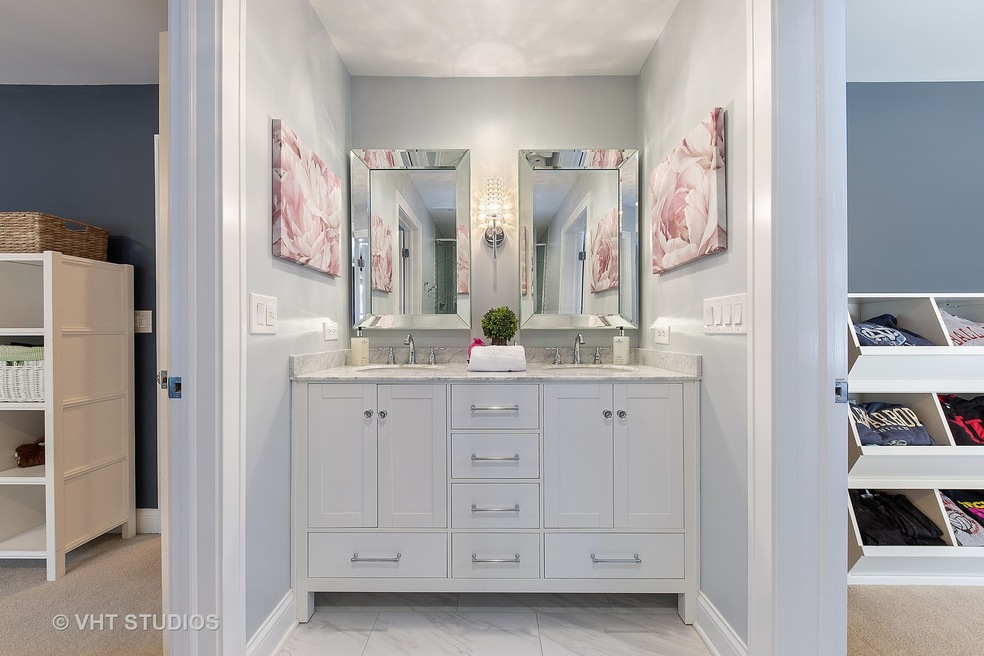 257 N Berteau Ave, Elmhurst, IL 60126 - photo 1