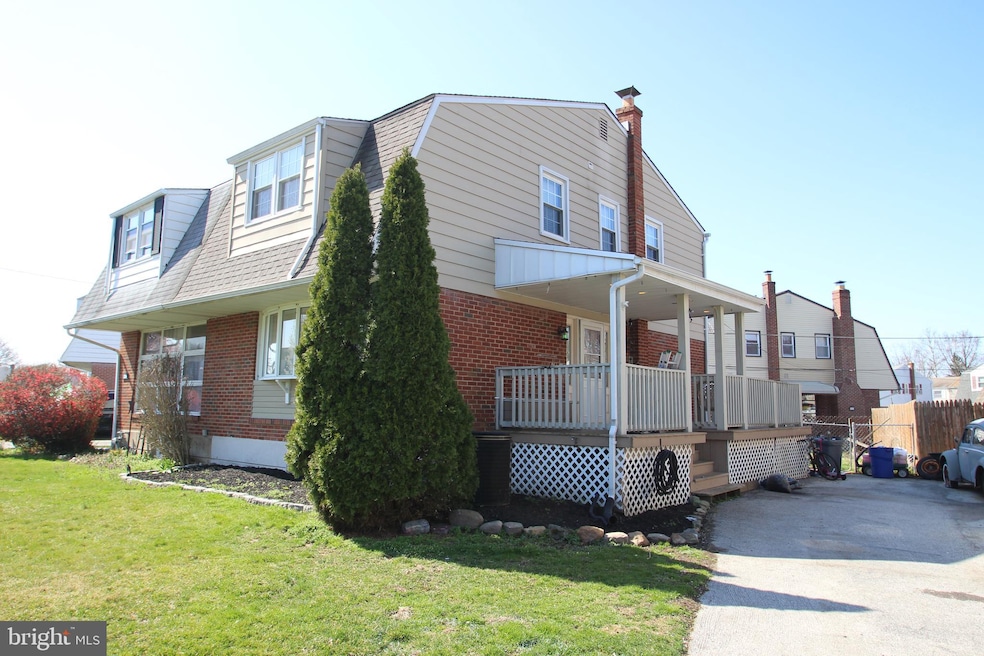 1332 Parklane Rd, Swarthmore, PA 19081 - photo 1