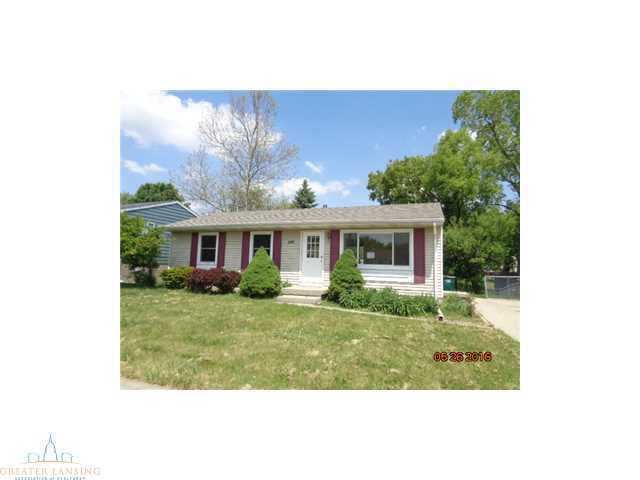200 W Claremore Dr, Lansing, MI 48911 - photo 1