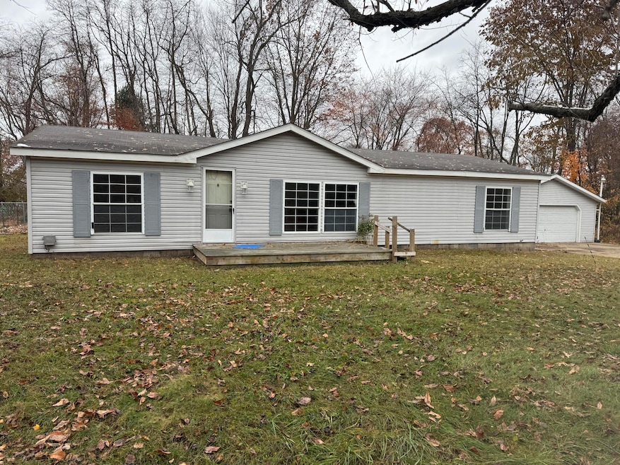 17250 Apache Trail, Howard City, MI 49329 - photo 1