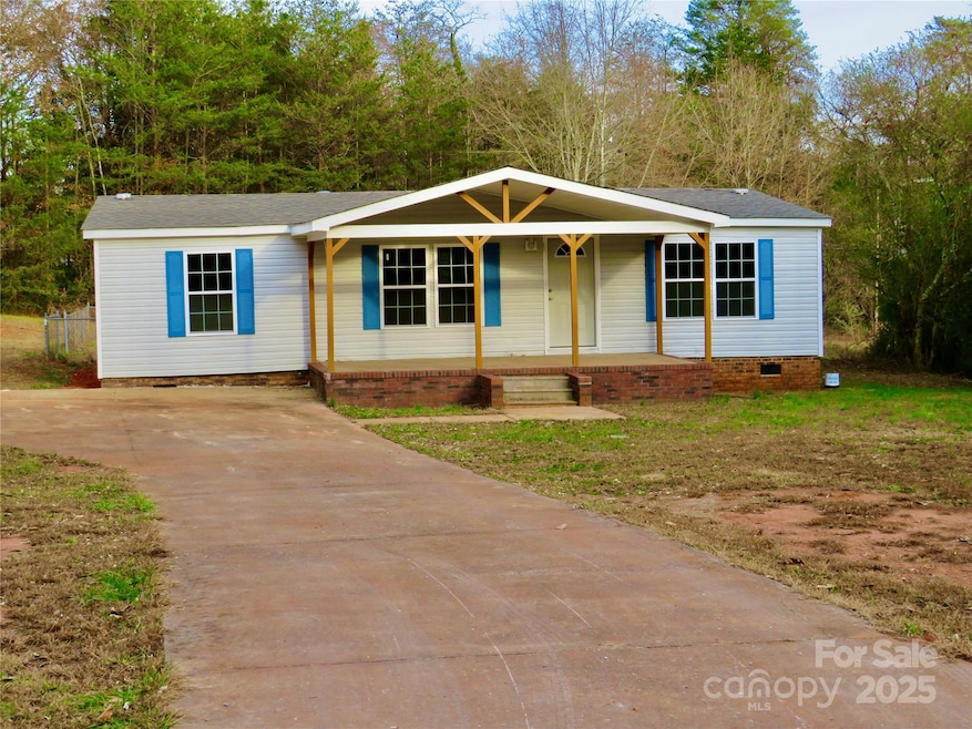 141 Windchase Ln, Spindale, NC 28160 - photo 1