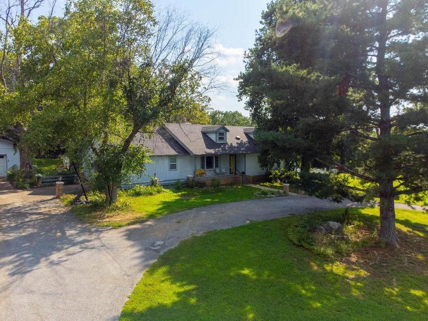 8067 Pettit Ln, Harrison, AR 72601 - photo 1