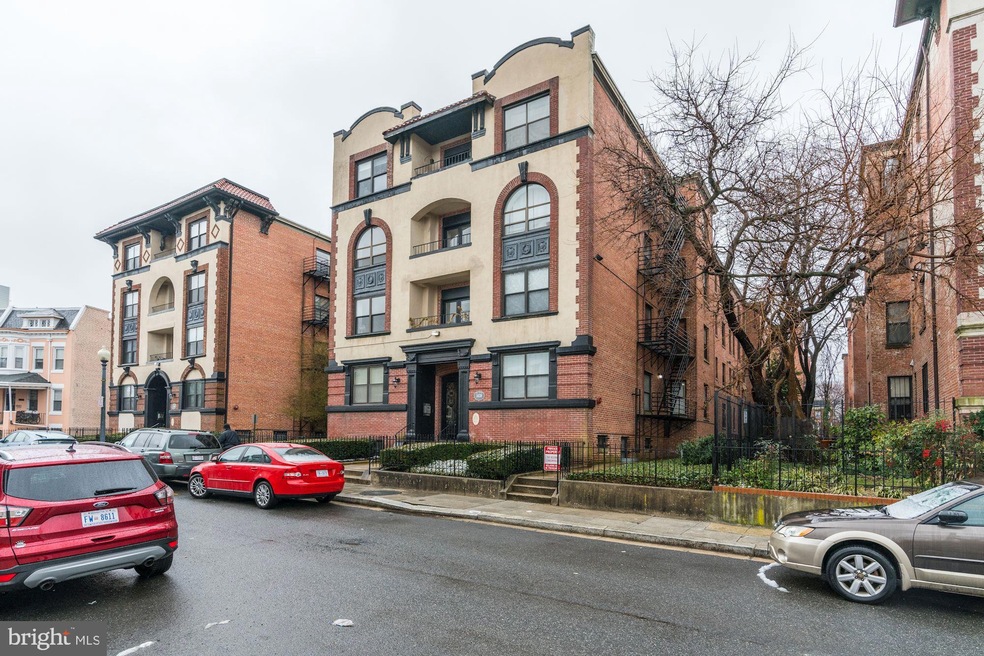 1438 Meridian Place NW unit 301, Washington, DC 20010 - photo 1