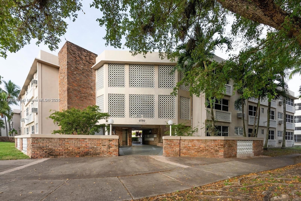 For Rent $1,975/month