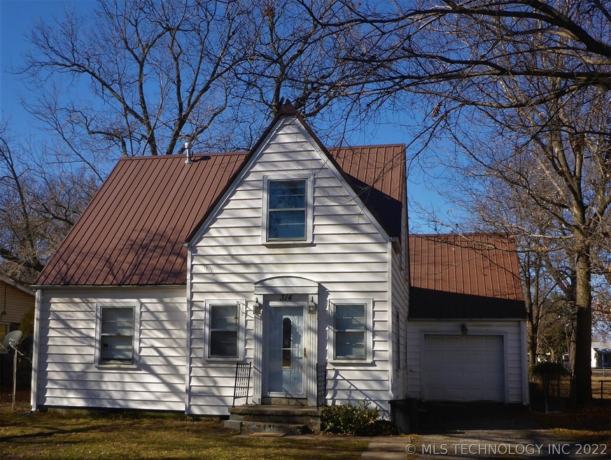 Front view of home