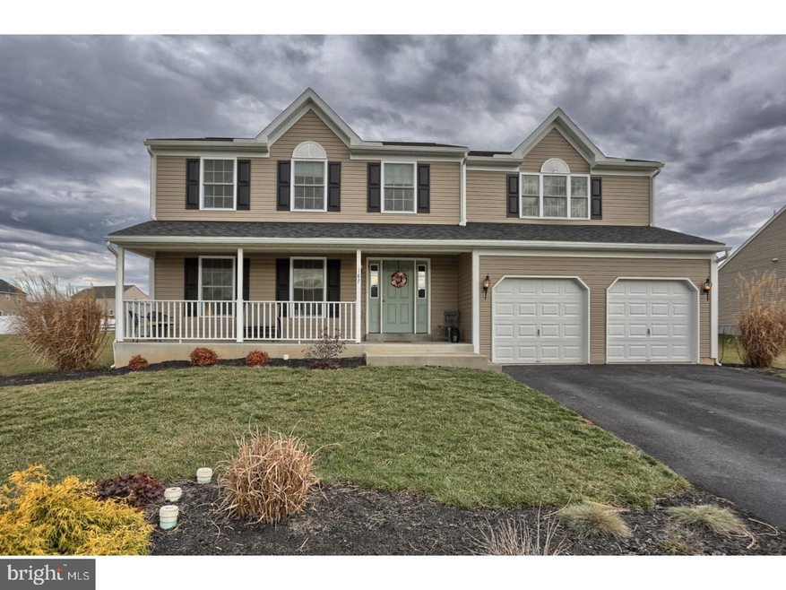 187 Nantucket Dr, Reading, PA 19605 - photo 1