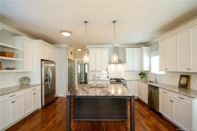This is your beautiful, open kitchen area with gra