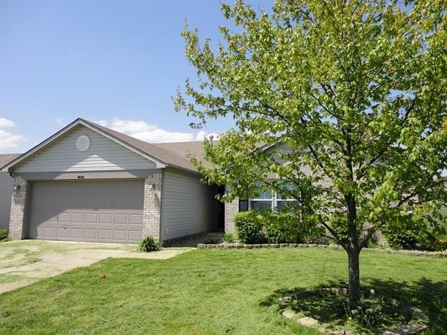 270 Woodfield Dr, Franklin, IN 46131 - photo 1