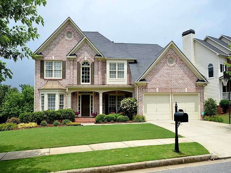 Exterior Front. CLICK the HomeScenes.com Virtual T
