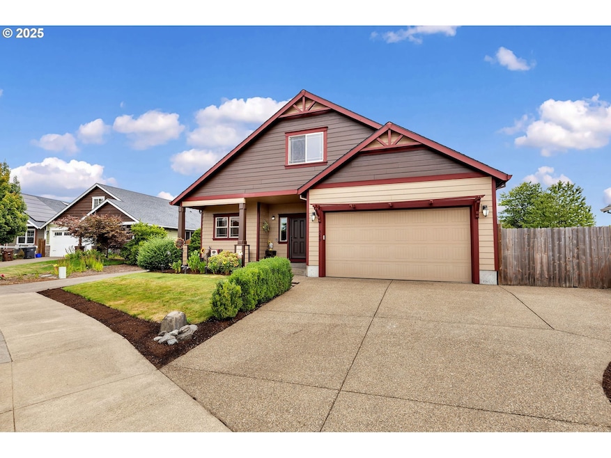 569 June Dr, Molalla, OR 97038 - photo 1