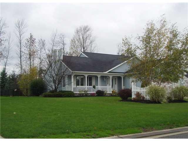 7346 Balla Dr, North Tonawanda, NY 14120 - photo 1