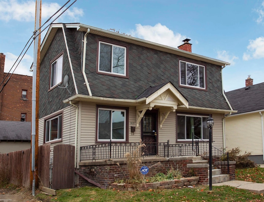 1431 Wayburn St, Grosse Pointe, MI 48230 - photo 1