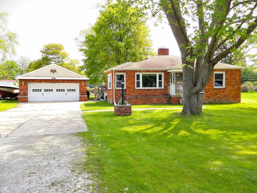 2620 Lewis Dr, Port Huron, MI 48060 - photo 1