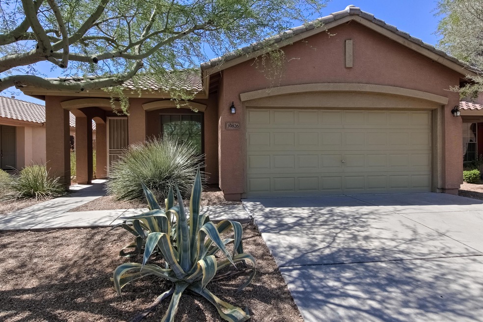 39826 N Iron Horse Way unit 43, Anthem, AZ 85086 - photo 1