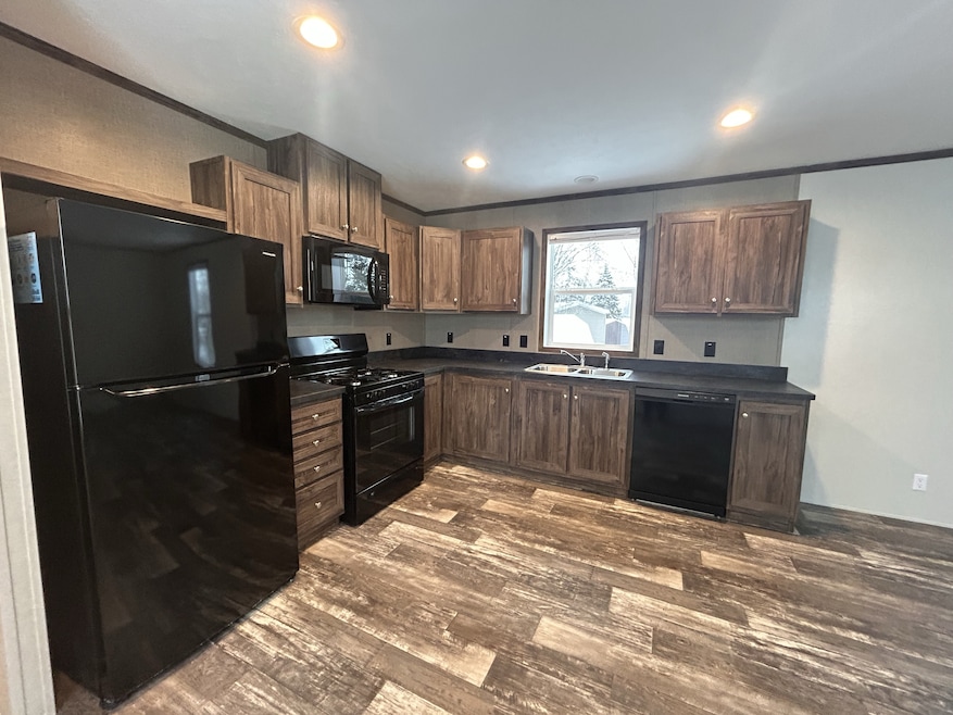 2481 Pajot Rd unit 58, Kawkawlin, MI 48631 - photo 1