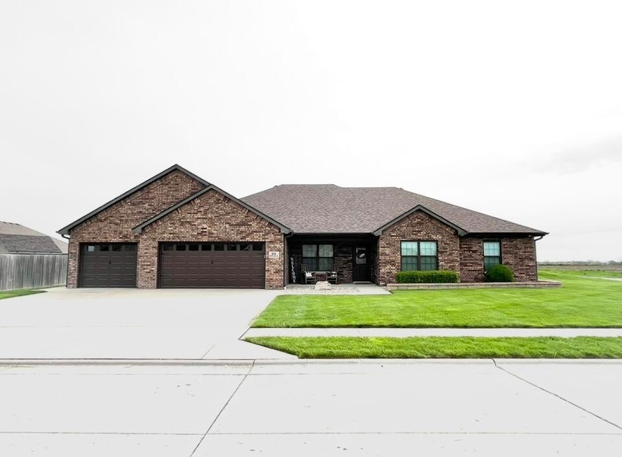 For Sale $410,000 • Co-Listing Agent