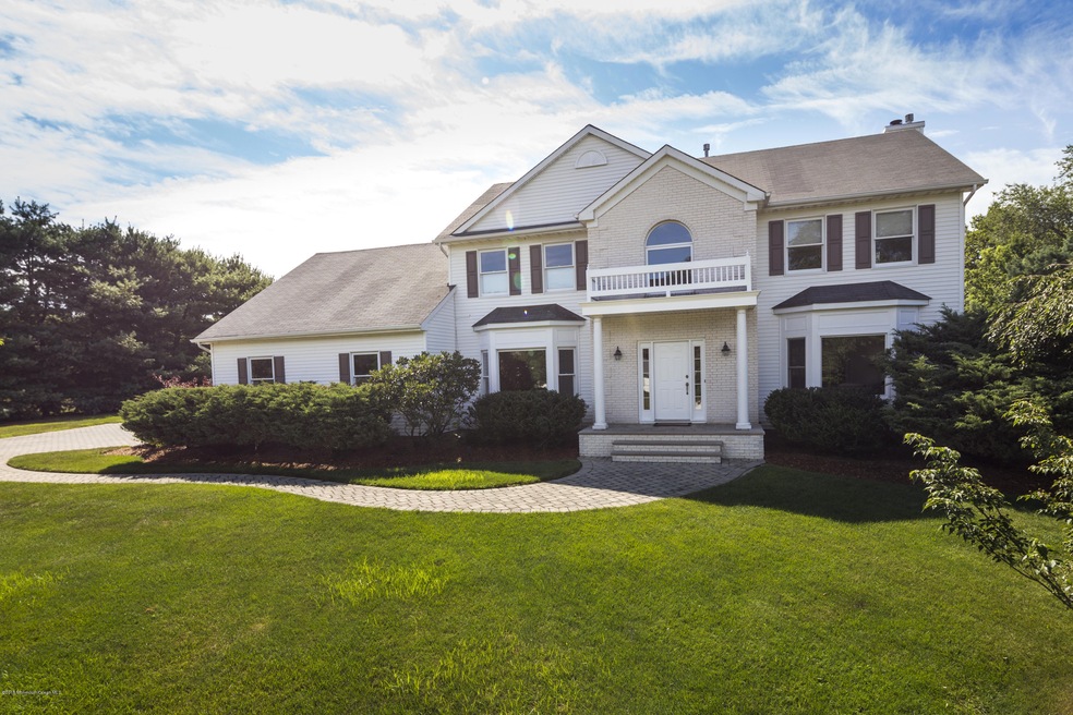 04_House Front-4