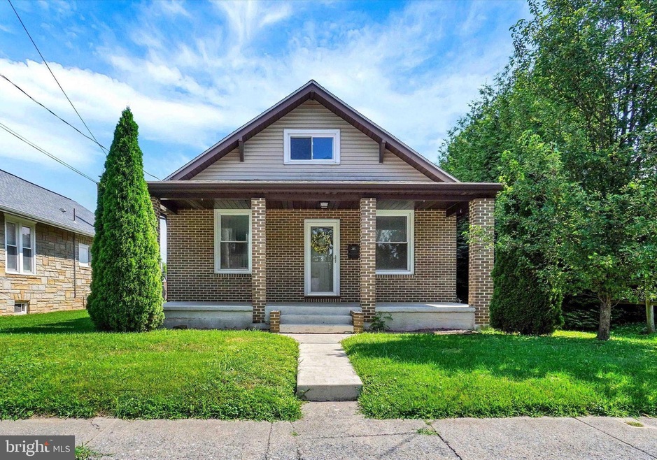 302 S Enola Dr, Enola, PA 17025 - photo 1