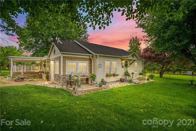 113 Trinity Rd, Statesville, NC 28625 - photo 1