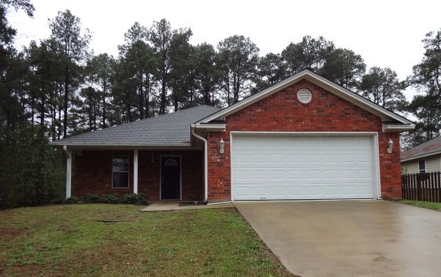 911 Lee Ln, Nacogdoches, TX 75964 - photo 1