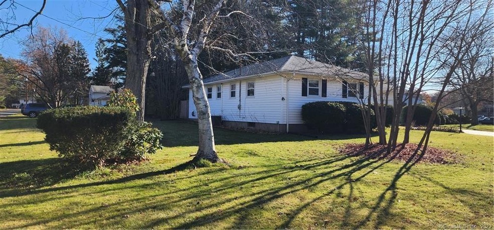 4 Northbrook Dr, West Hartford, CT 06117 - photo 1