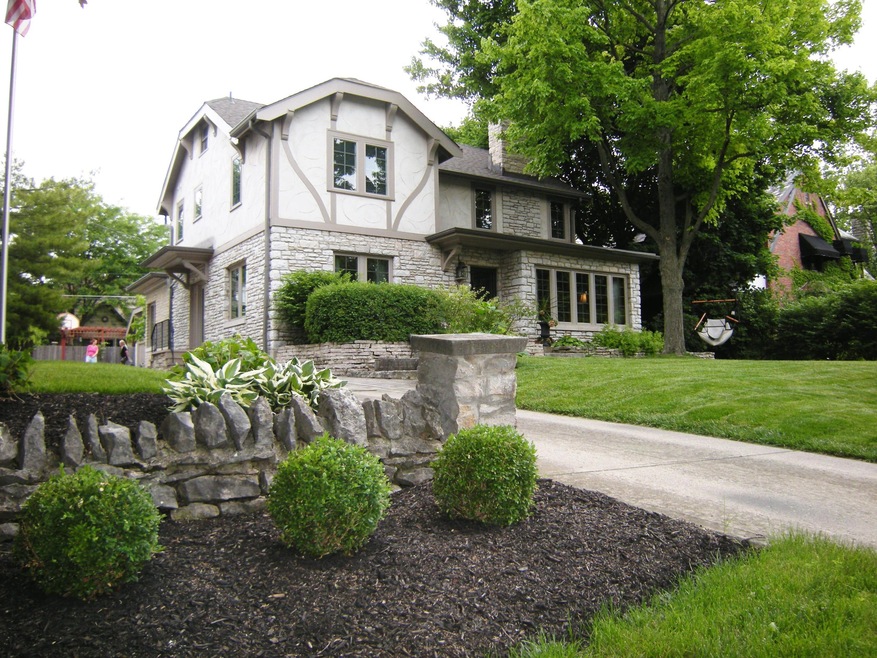 Stone.wall.front