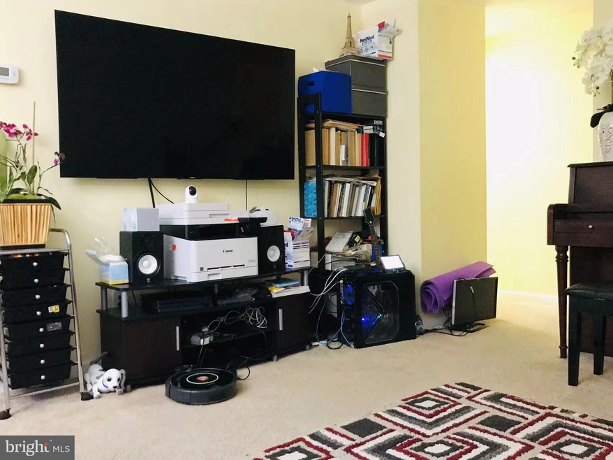 100 E Glenolden Ave unit U2, Glenolden, PA 19036 - photo 1