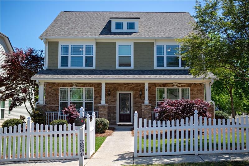 Charming Craftsman in fabulous swim/tennis neighbo