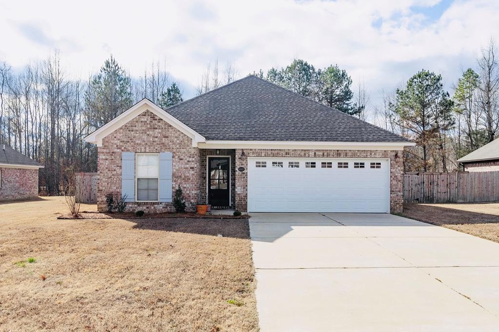 1007 Pebble Creek Dr, Oxford, MS 38655 - photo 1