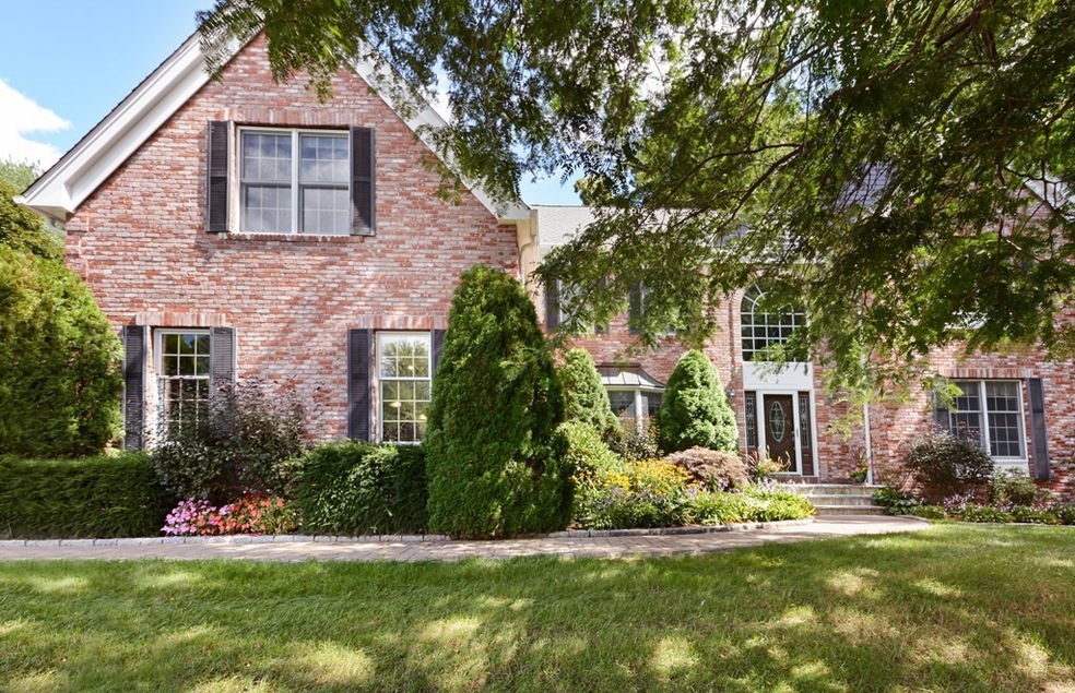 2 Sleigh Ln, Westborough, MA 01581 - photo 1