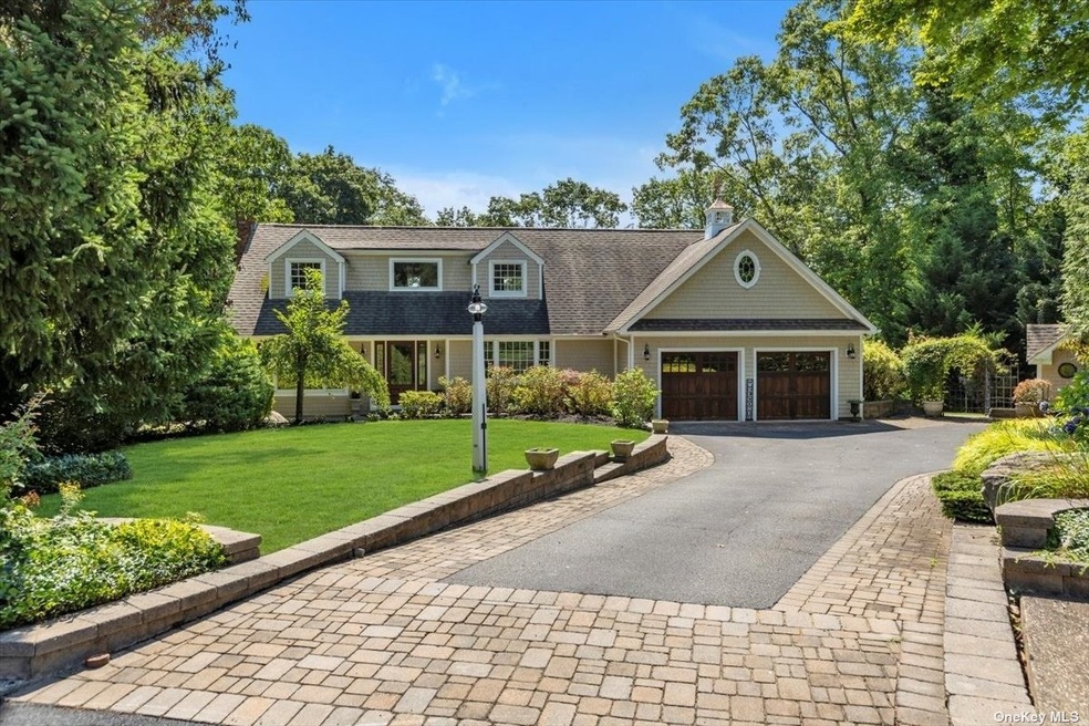 10 Sherry Ct, Centerport, NY 11721 MLS ONE3495900