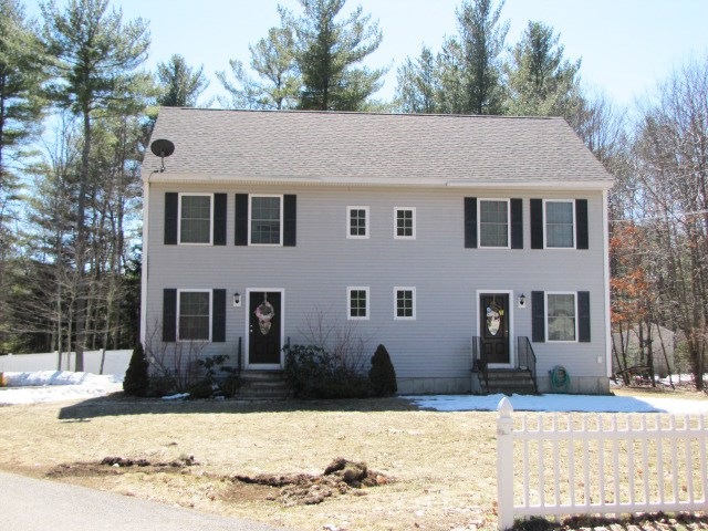 13 Juanita Ave, Raymond, NH 03077 - photo 1