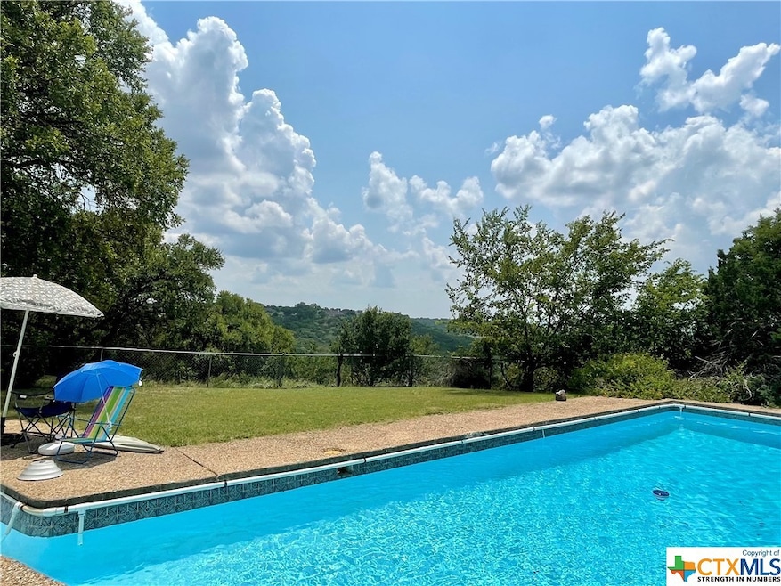 1704 Freedom Ln, Copperas Cove, TX 76522 - photo 1