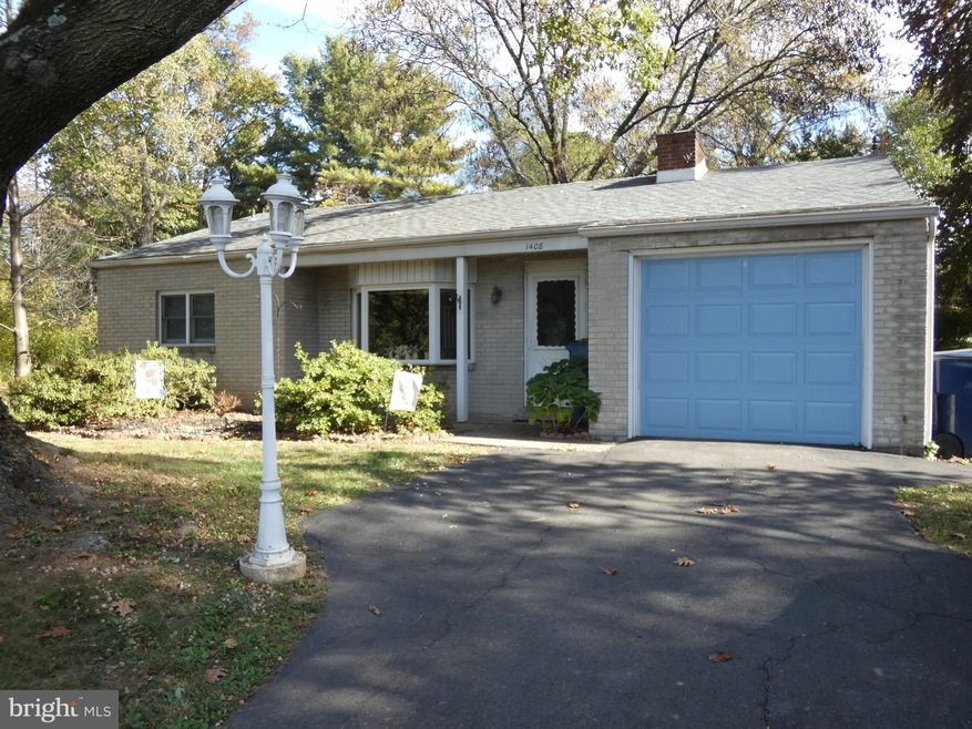 1408 N Wales Rd, North Wales, PA 19454 - photo 1