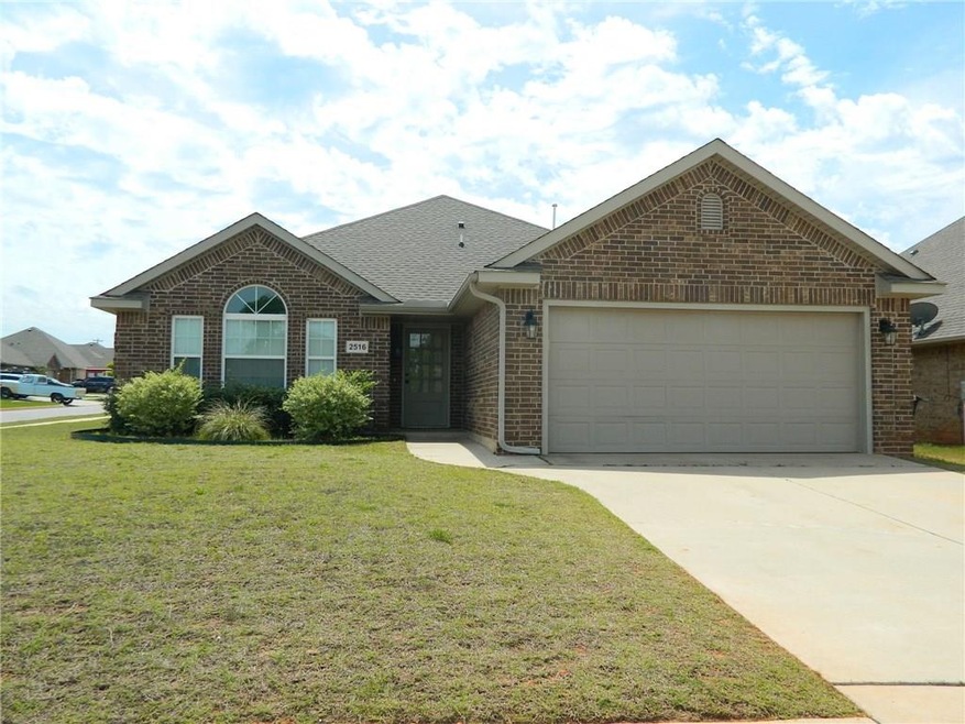 2516 SE 8th St, Moore, OK 73160 - photo 1
