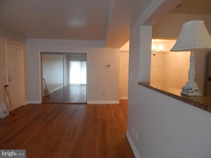 203 Skyhill Rd unit 6, Alexandria, VA 22314 - photo 1