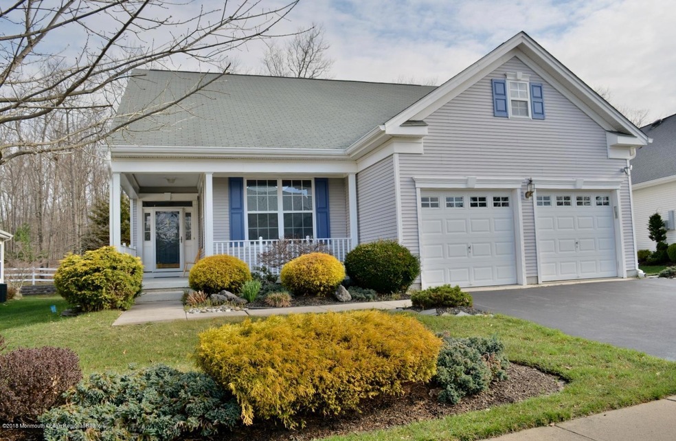 8 Devonshire Way 01 Front Exterior (1600
