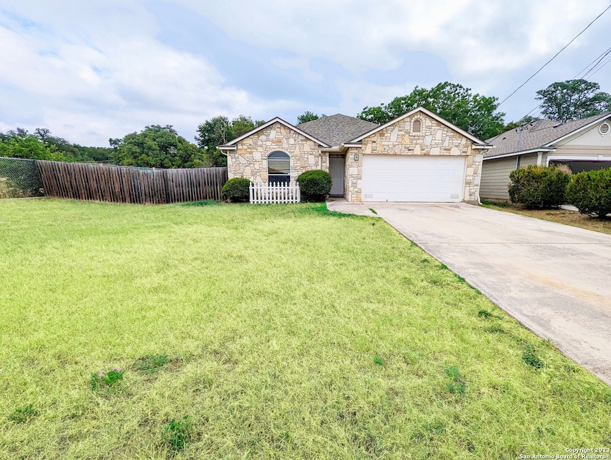 1110 N Bishop St, San Marcos, TX 78666 - photo 1