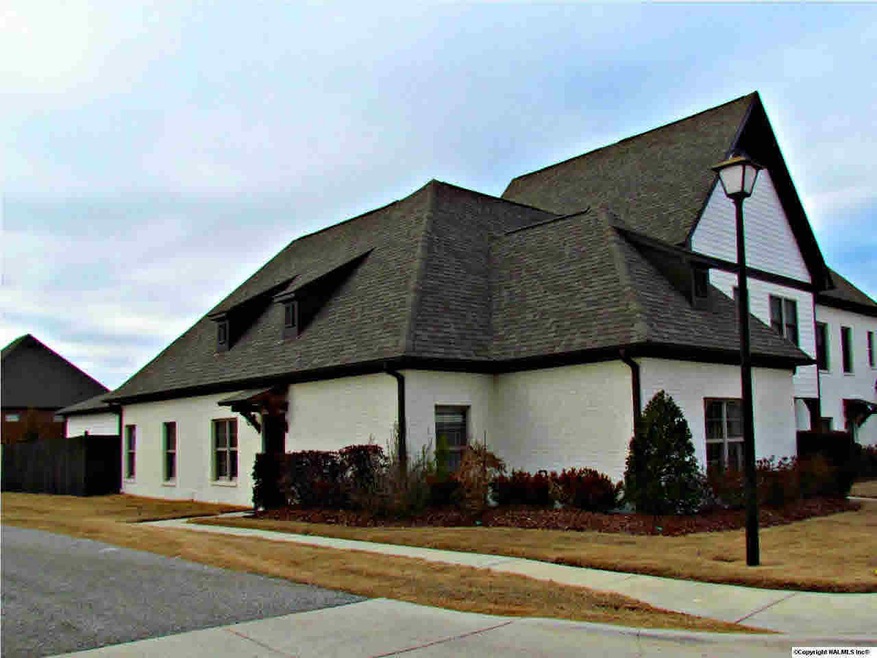 Sweet Single Level Private End Townhome