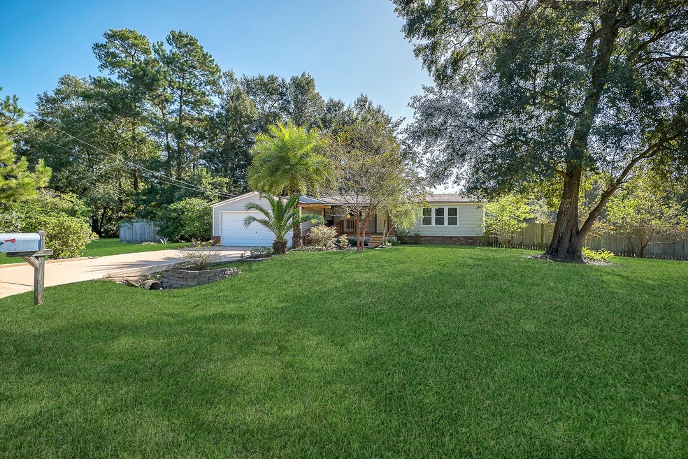 Welcome to 16496 Hill Country Drive!
