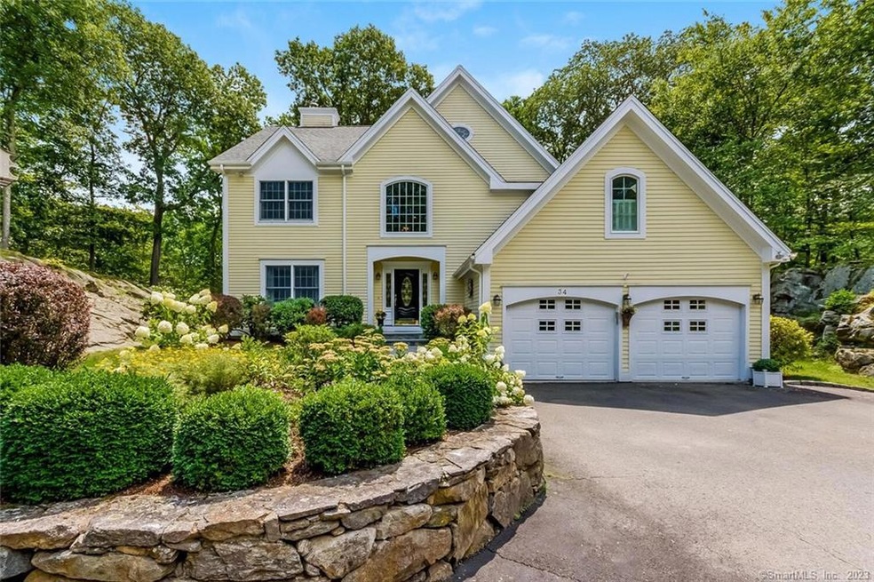 Sold $1,135,000 • Co-Listing Agent