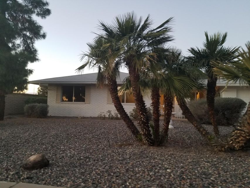 9806 W Burns Front of Home